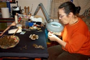 Weaving the byssus in Sardinia. Photos by Angela Corrias.