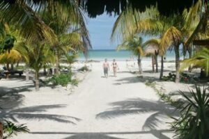 Holbox sandy sidewalk