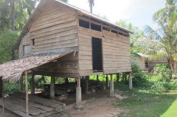 stilted house in jungle1