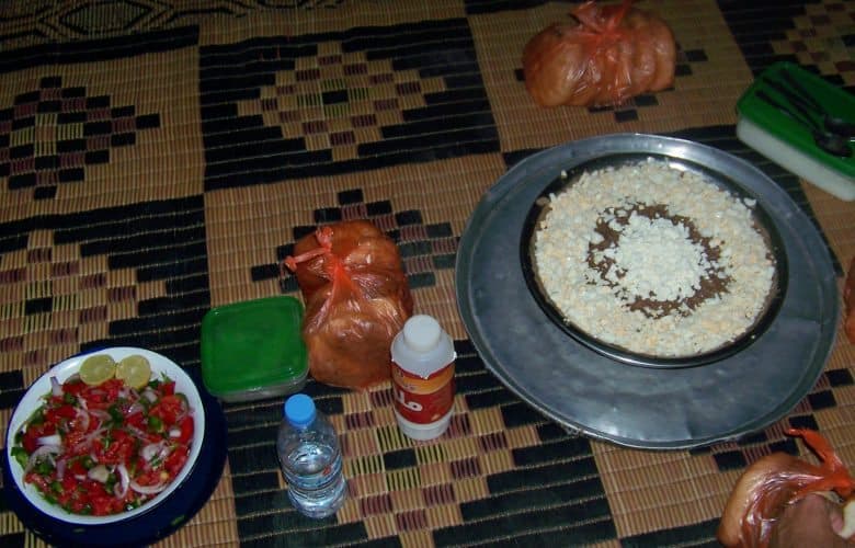 A Sudanese meal of foul, beans often eaten for breakfast with bread. 