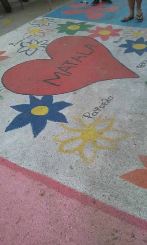 Sidewalk paintings in Matala.