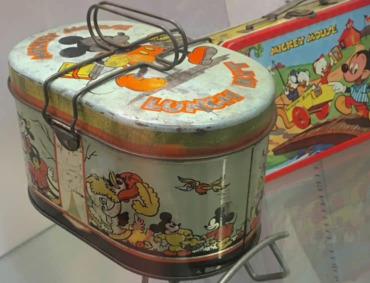 brady bunch family lunch box