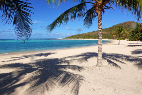 No cruise ship crowds on beaches we visited (Oil Nut Bay)