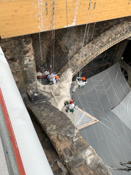 Reconstruction work. Friends of Notre Dame de Paris Photos.