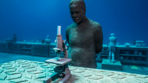 A reef guardian. Museum of Underwater Art photo.