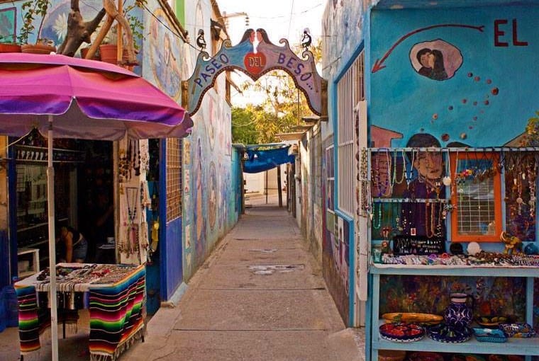 Alleyways in La Cruz