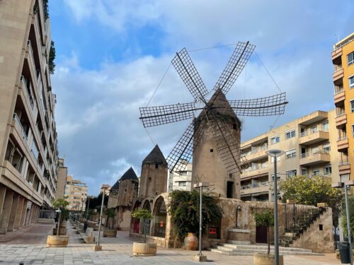 Downtown Palma de Mallorca. Max Hartshorne photo.