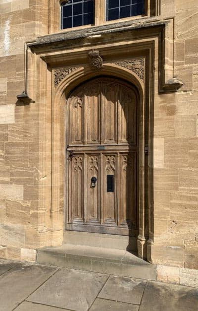 Alice in Wonderland also has its own door in Oxford. Visitors can find it during their visit to Christ Church.