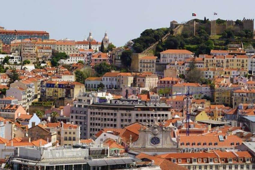 A view of the castle and city from one of the Miradouros