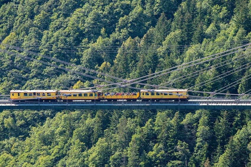 The Yellow Train going through the Pyrnees. Matthieu Chambraud Photos