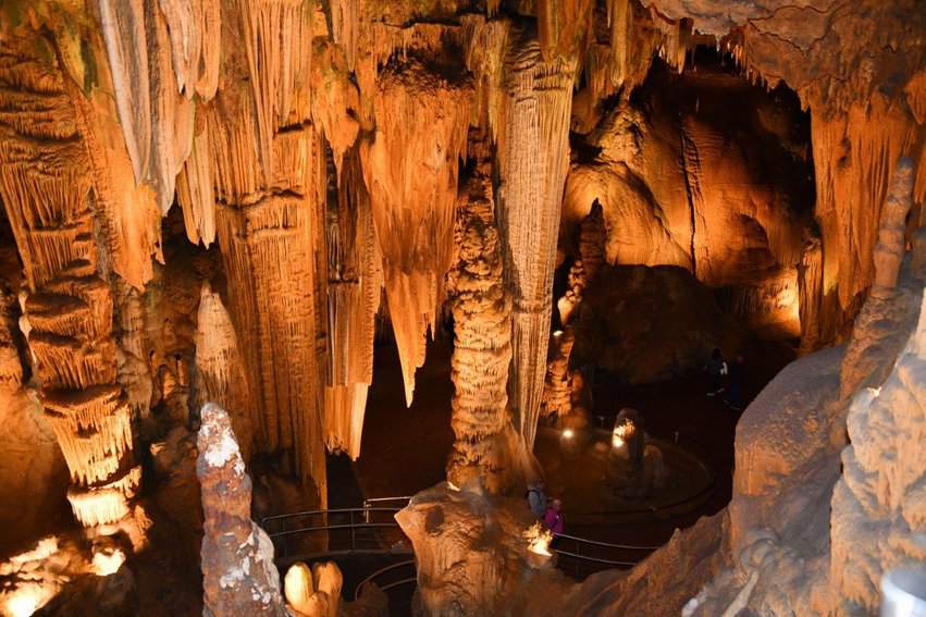 Luray Cavern near Shenandoah Park