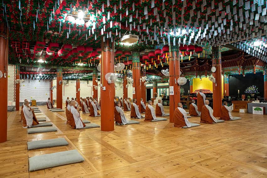 Tongdosa Temple Buddhist Ceremony (Photo by Cultural Corps of Korean Buddhism)