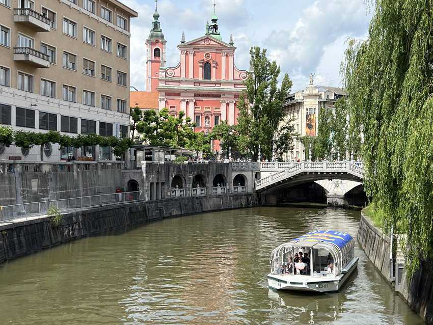 Boat tours are a popular activity on the Ljubljanica River. Sharon Kurtz photo