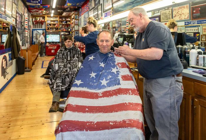 DownTown barbershop Lawrence,Kansas