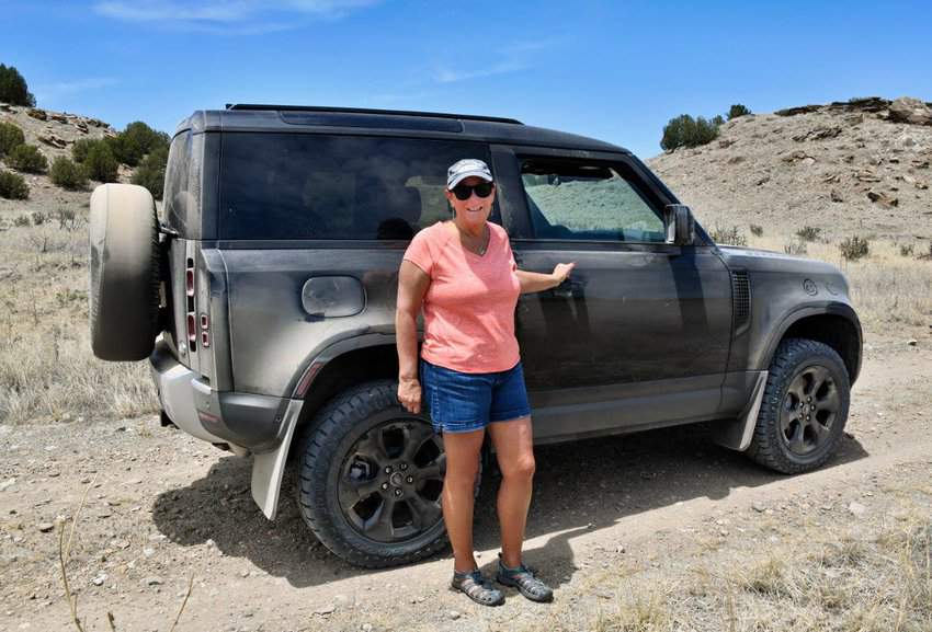 Land Rover Defender in Pickwick Wire Canyon