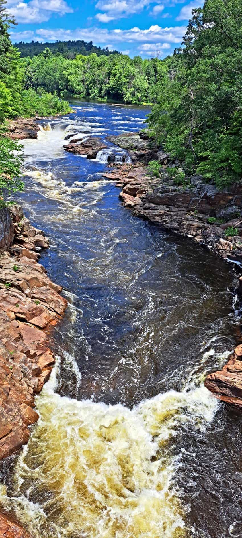 One of Saratoga County's borders is the mighty Hudson River