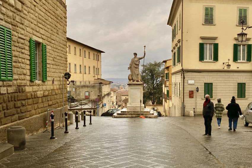 Arezzo, Piazza di Murello with monument of Ferdinand IIIPhoto by Linda Funay McCarley 